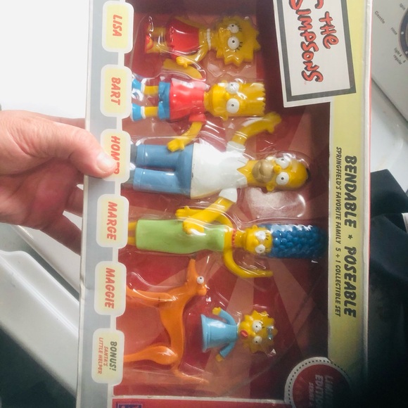 Bendable Poseable Figure Set - Picture 4 of 5